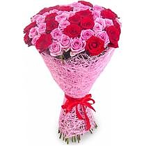 Букет из 75 розовых и красных Роз 
