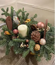 Новогодняя композиция в ящике 20 см