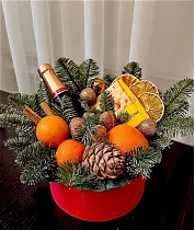 Новогодняя композиция в шляпе 25 см