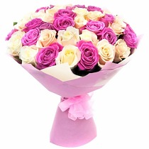 Букет из 25 бело-розовых Роз